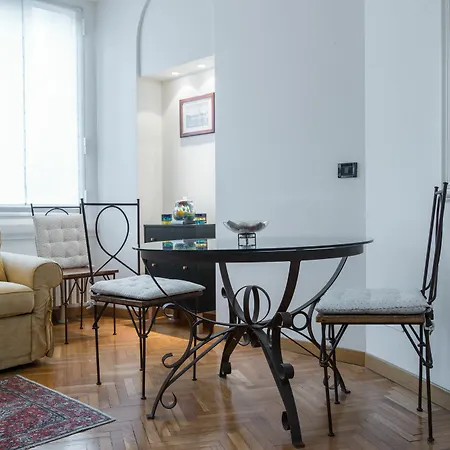 At Heart Of - Duomo Apartman *